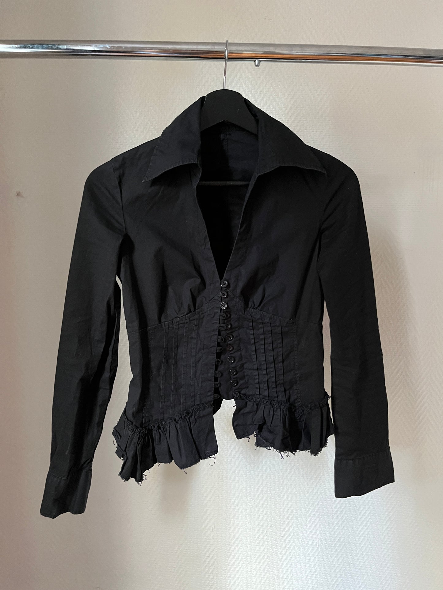 Vintage black buttoned shirt