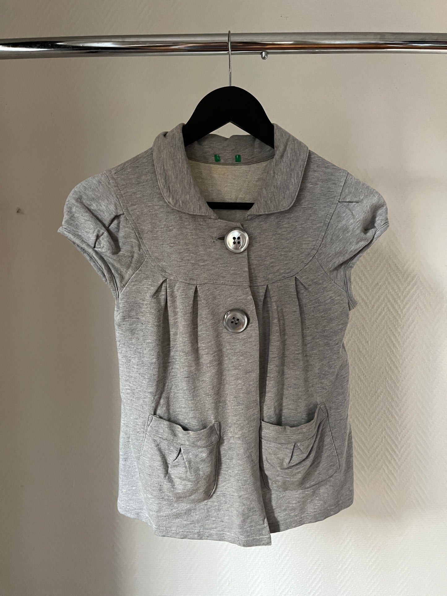 Vintage grey buttoned top