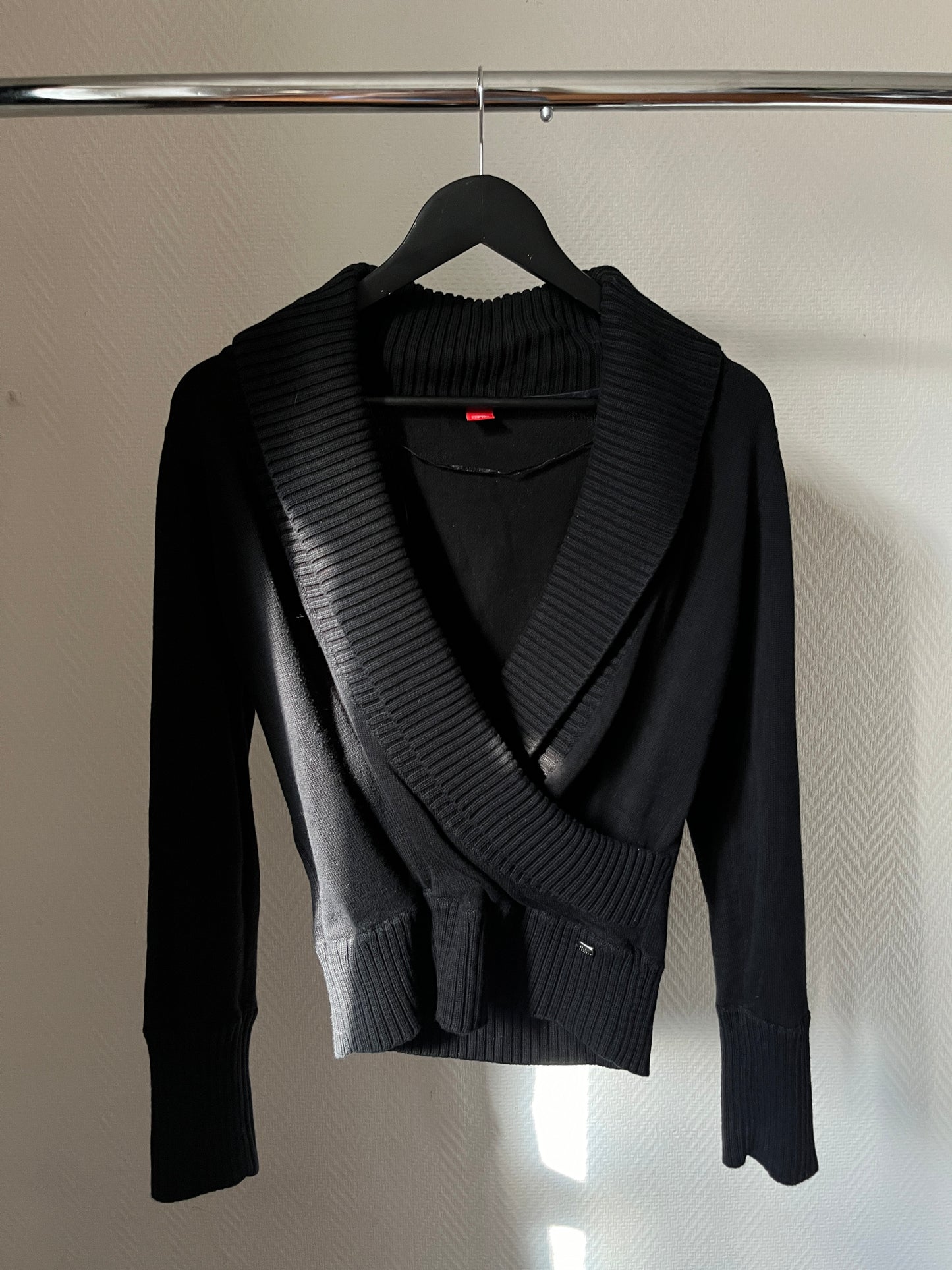 Vintage V neck wrap up top