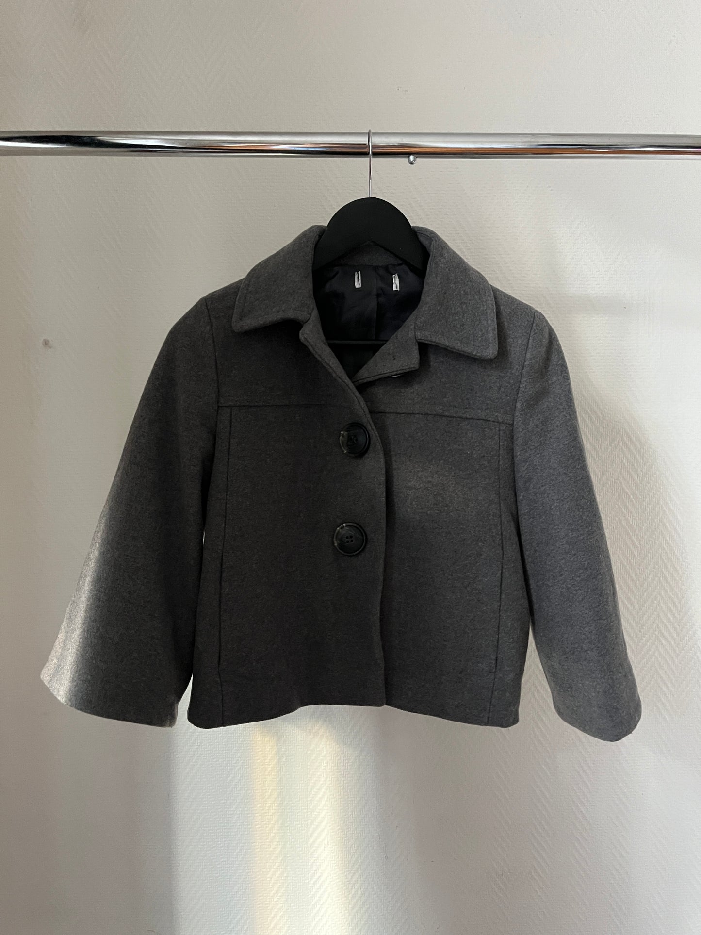 Vintage grey short trench coat