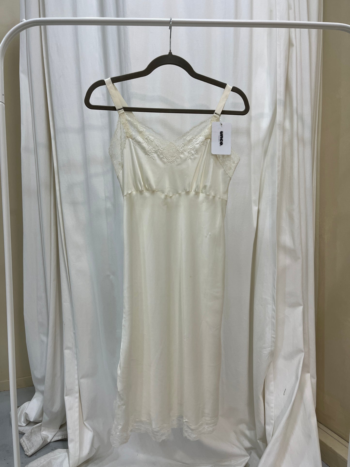 Vintage ivory 100% silk vintage dress