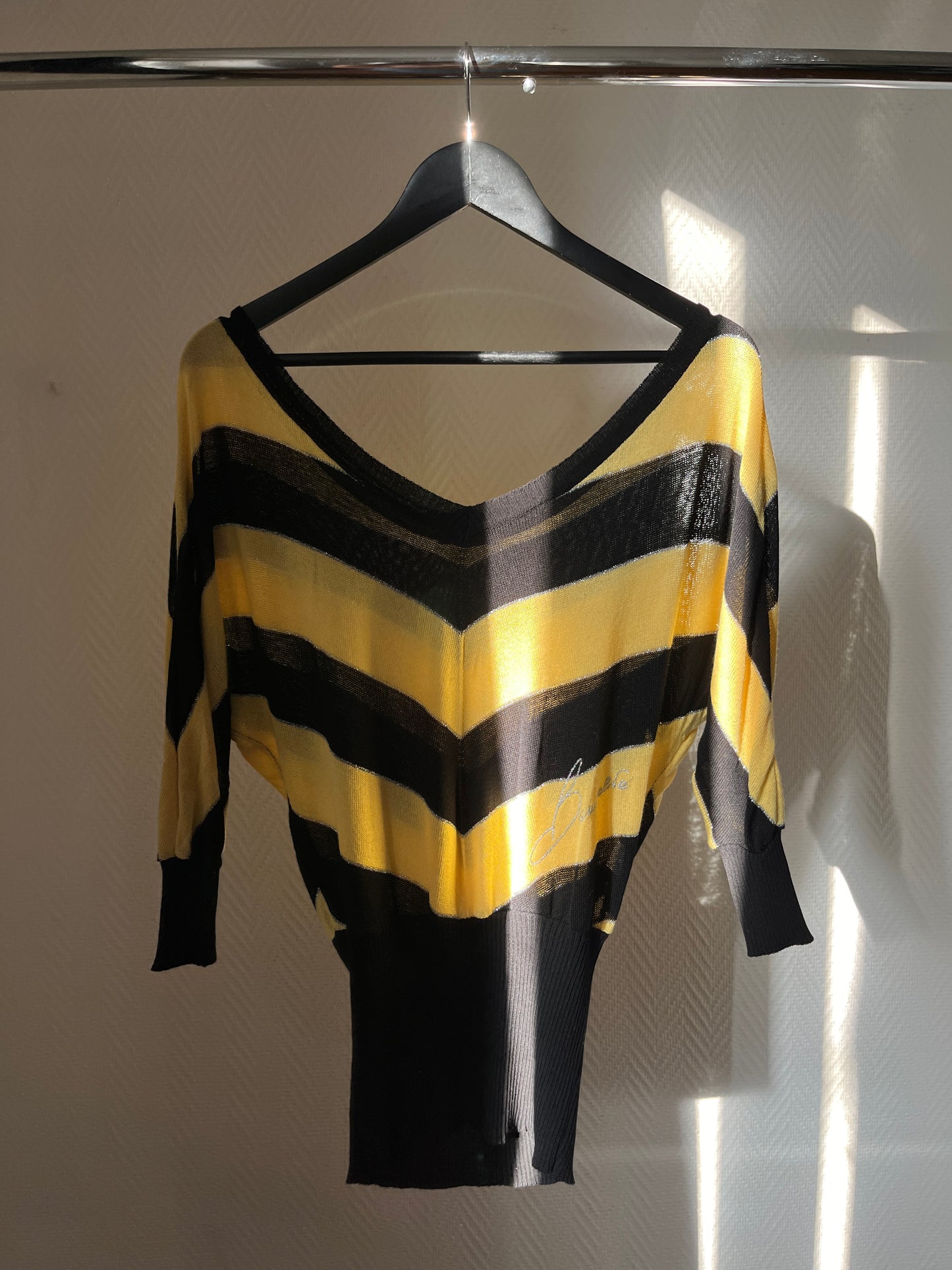 Vintage batwing striped knitted top