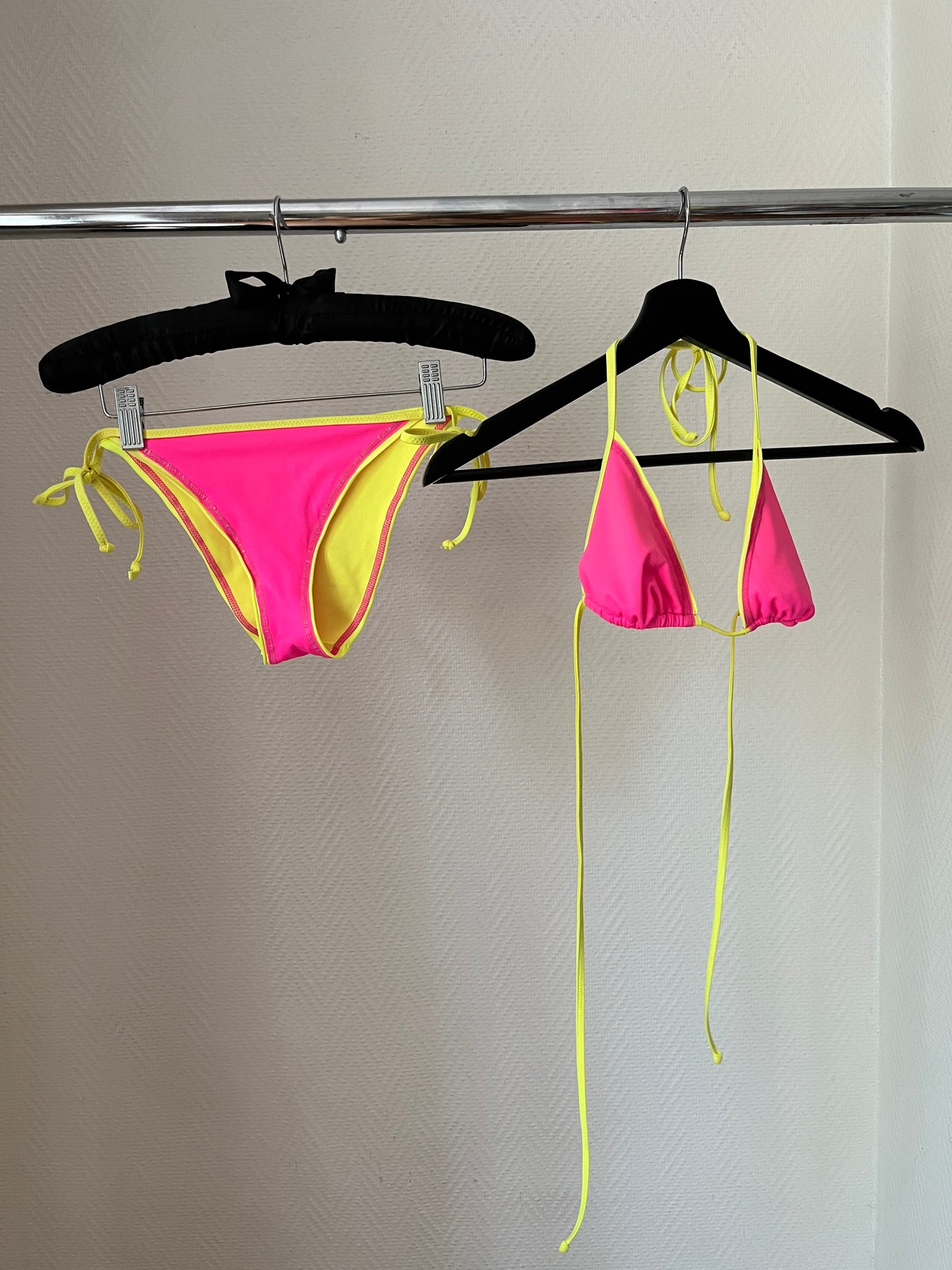 Vintage neon bikini
