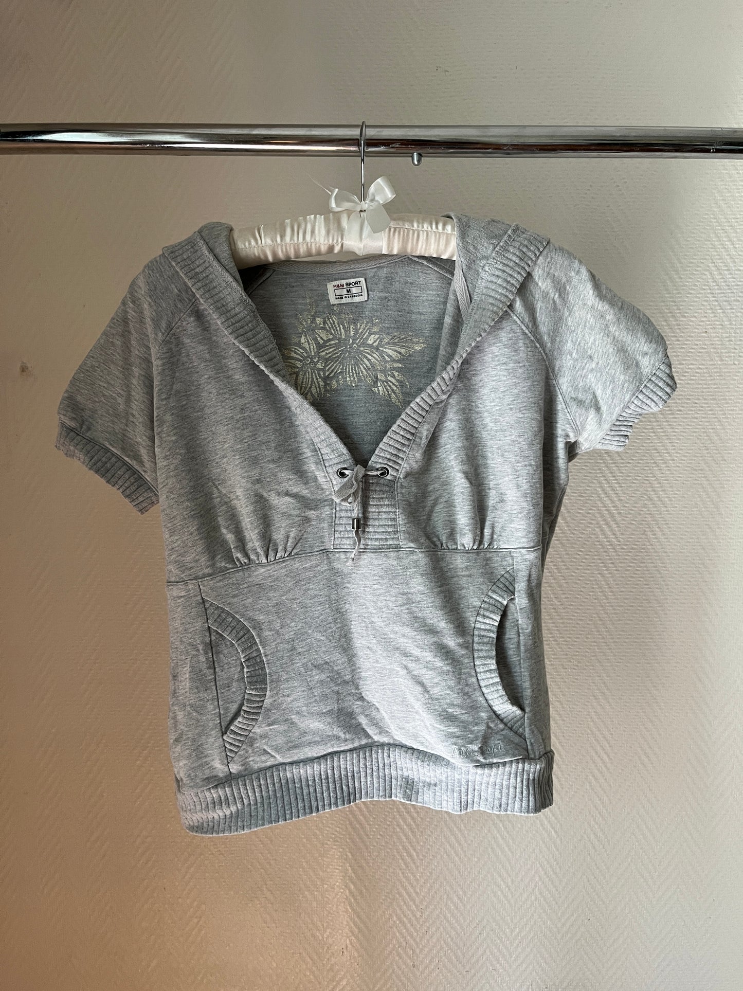 Vintage grey hooded sporty top