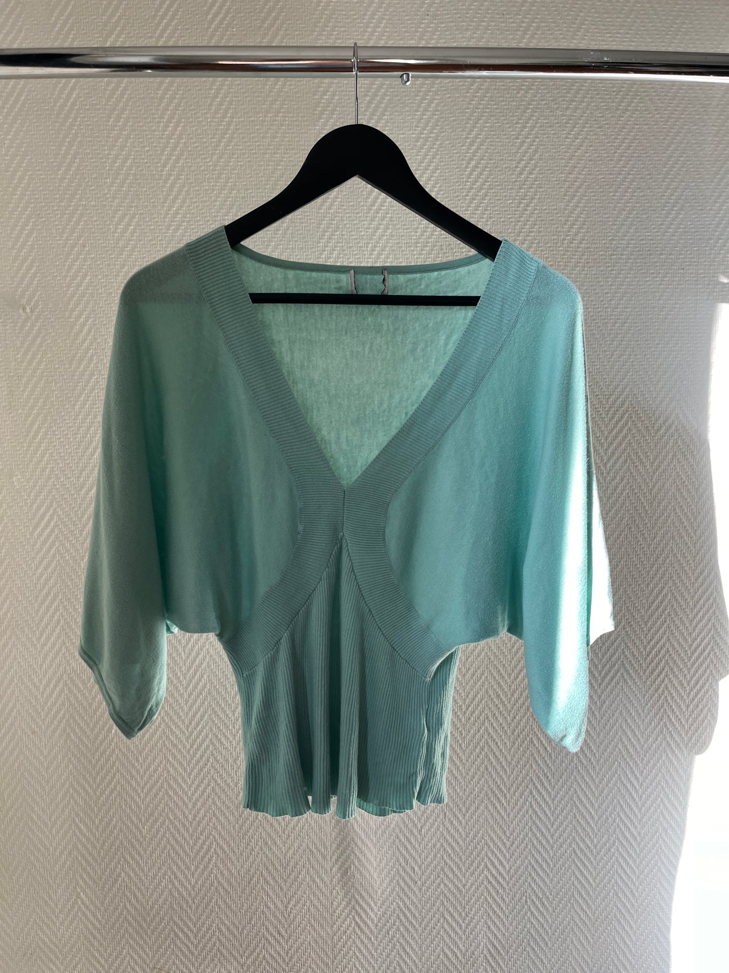Vintage mint batwing top