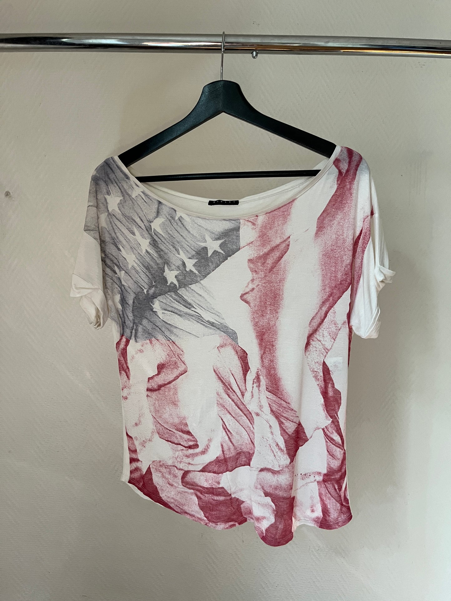 Vintage flag top
