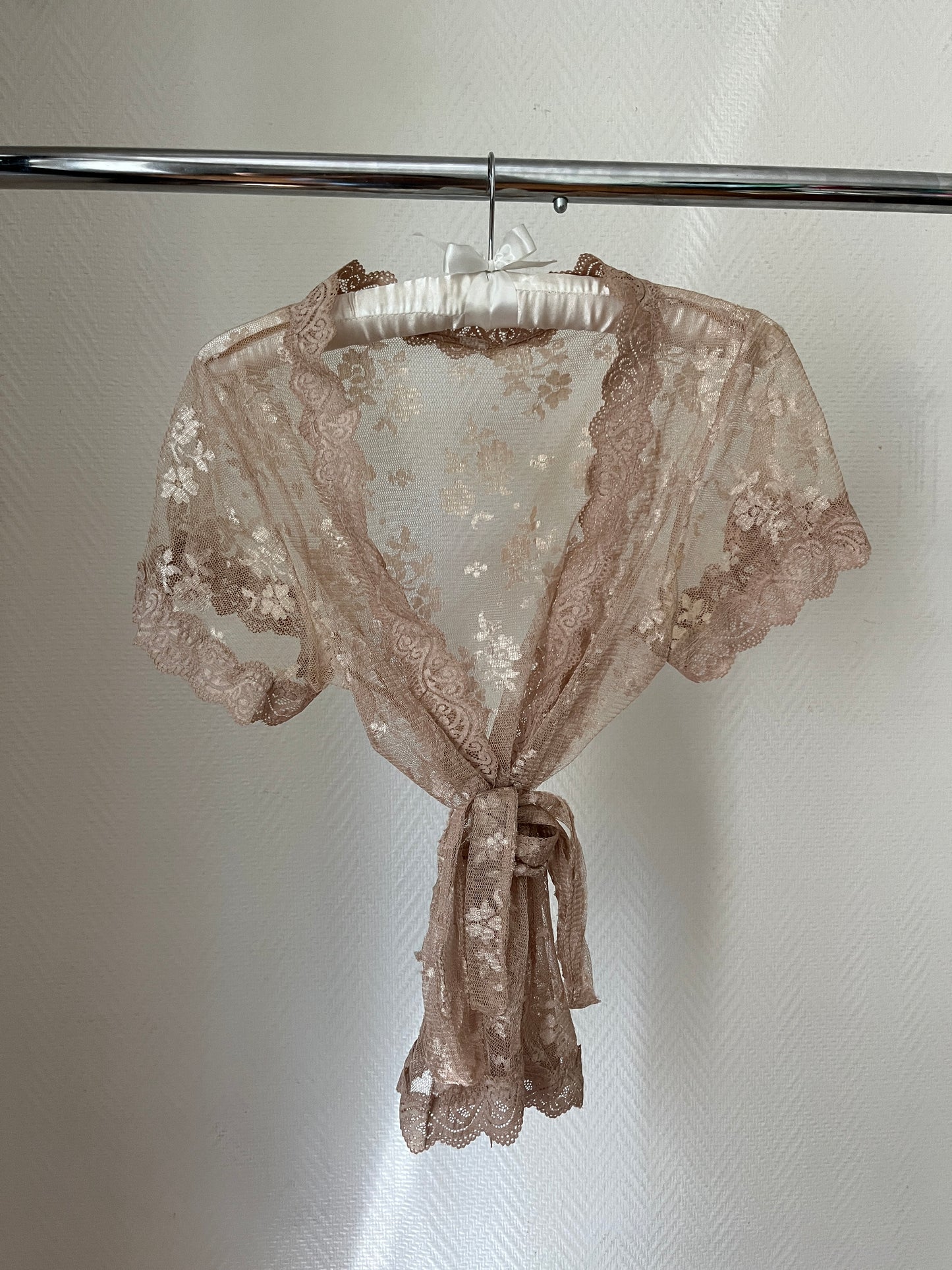 Vintage lace wrap up top