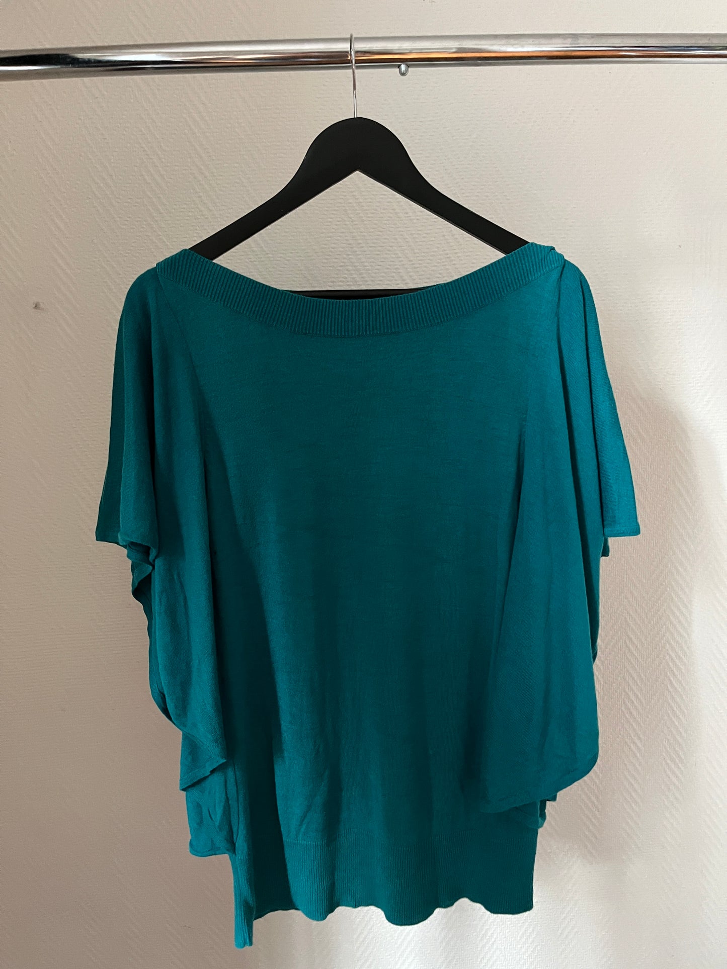Vintage blue batwing top