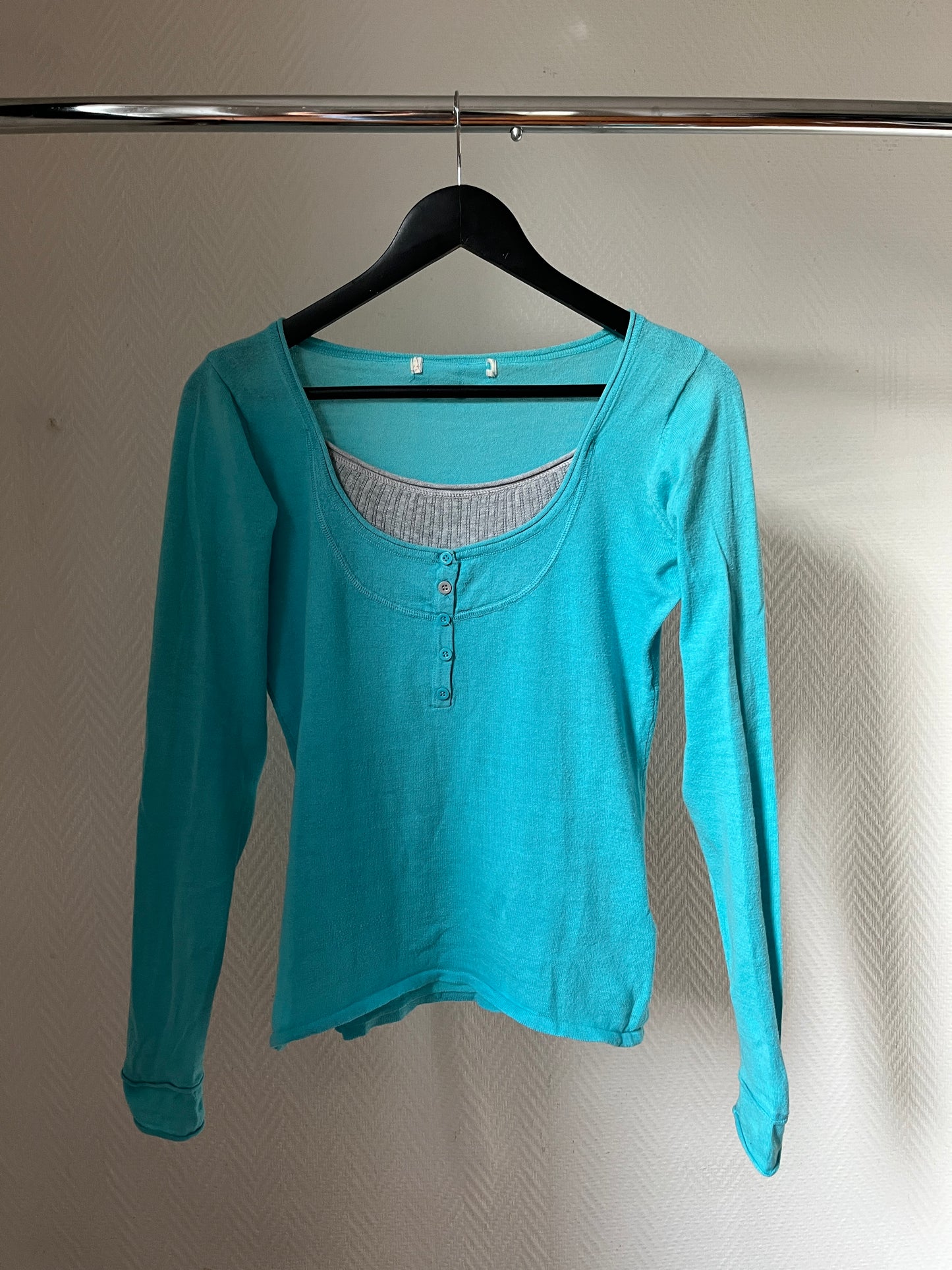 Vintage 2 in 1 blue knitted long sleeved top