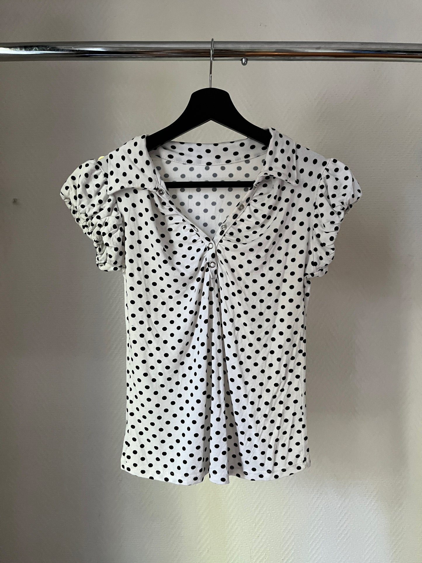 Vintage polka dot top