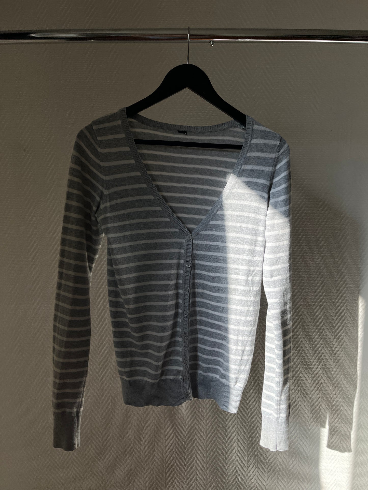 Vintage striped grey cardigan