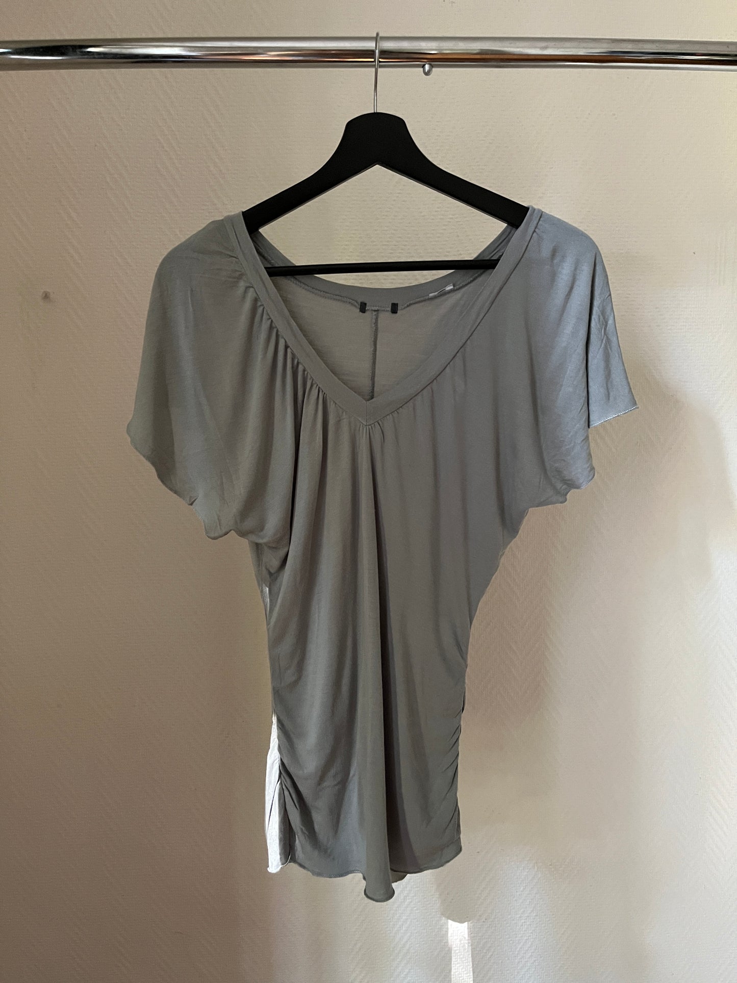 Vintage grey batwing V neck draped top