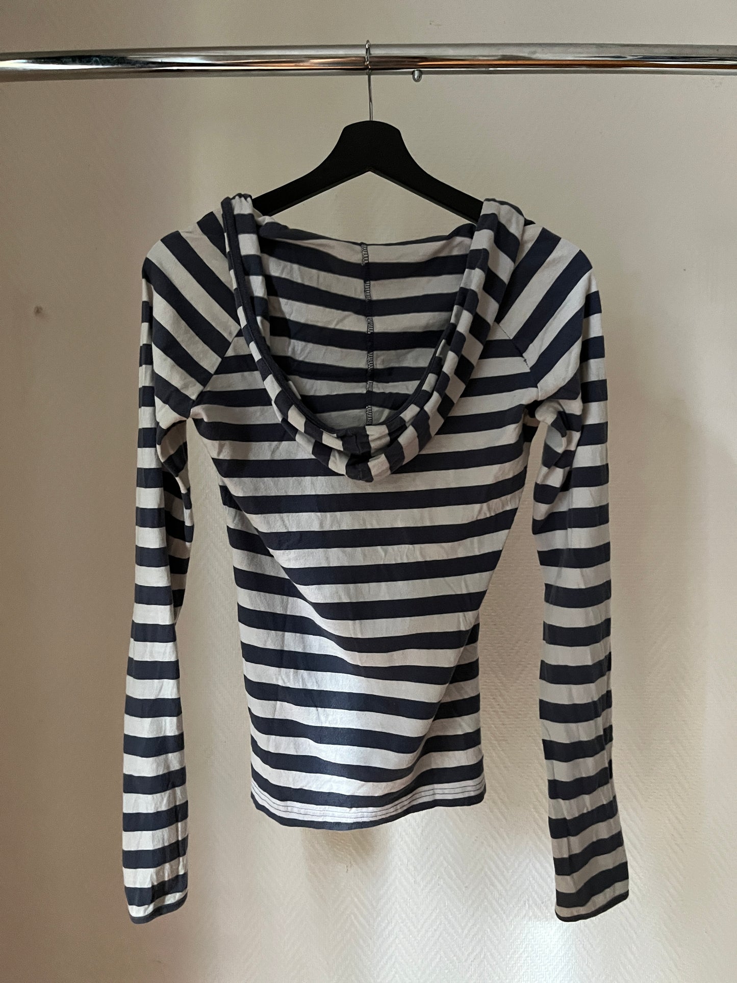 Vintage striped pull over