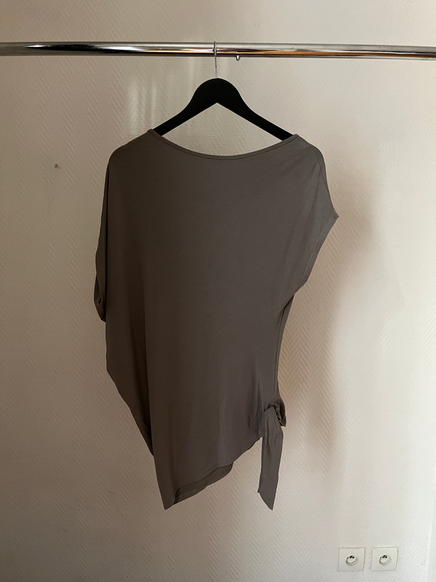 Vintage asymmetrical grey top