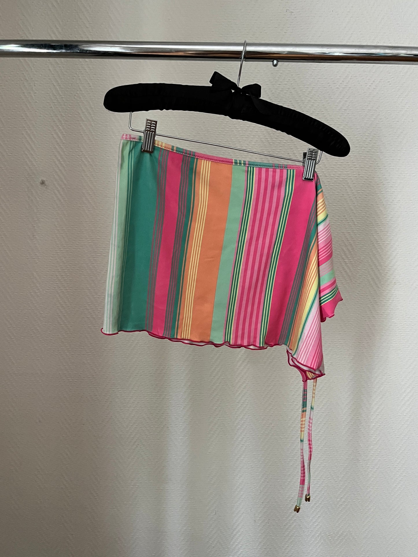 Vintage striped colorful pareo