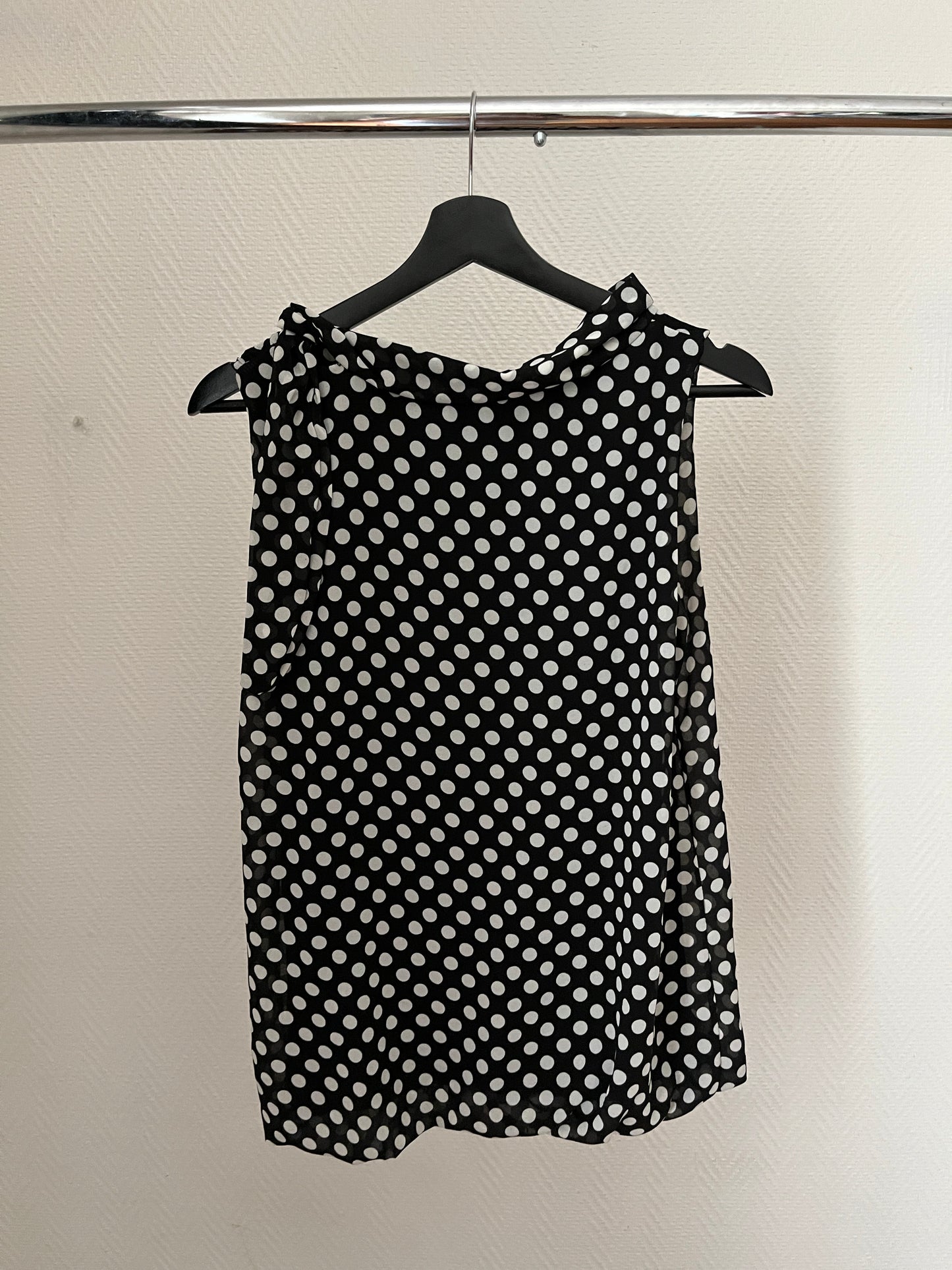 Vintage polka dot top
