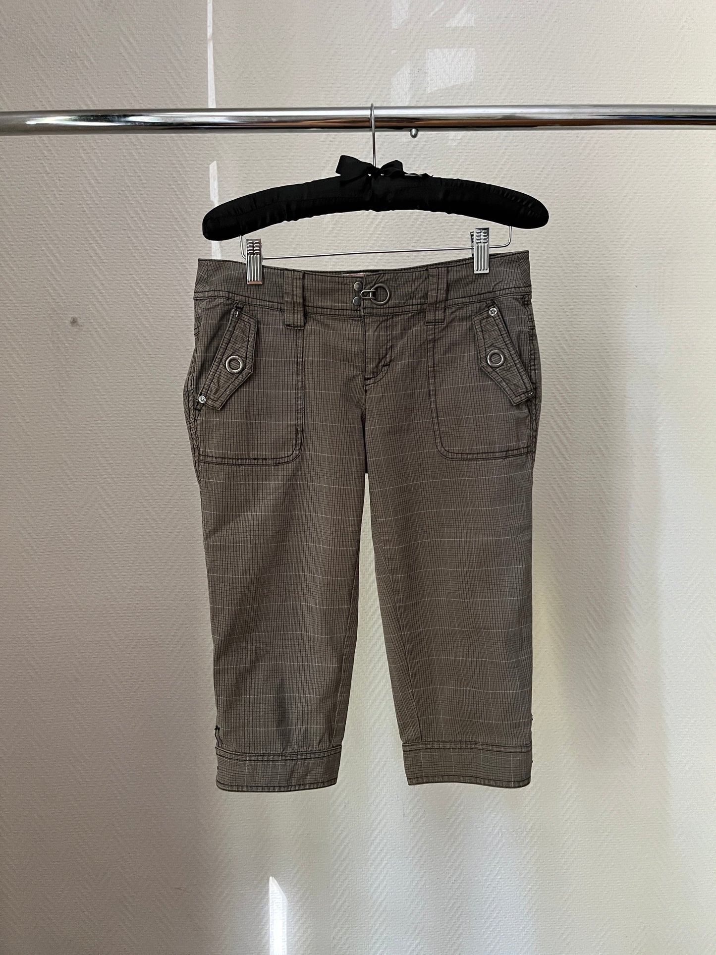 Vintage tartan capri pants