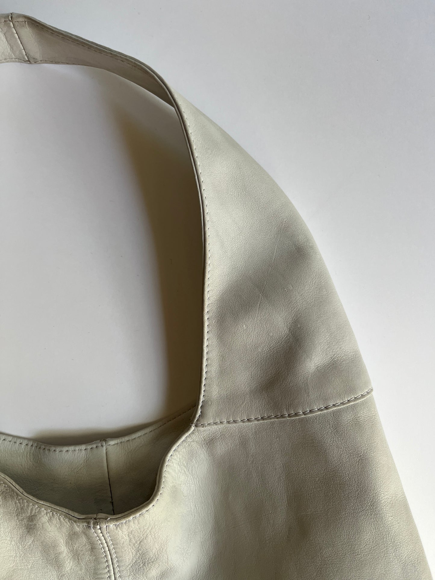 Vintage white leather bag