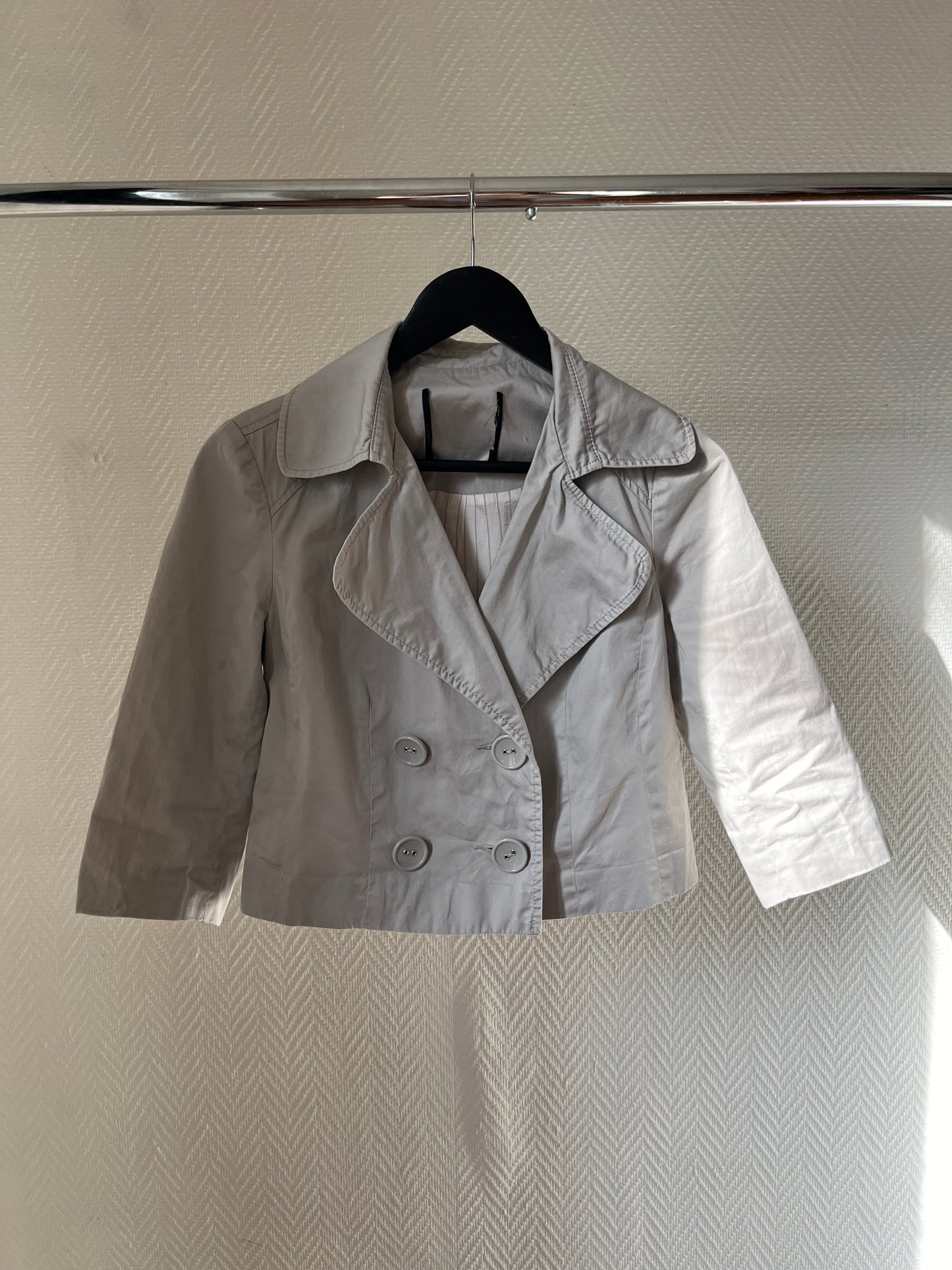Vintage short buttoned trench coat