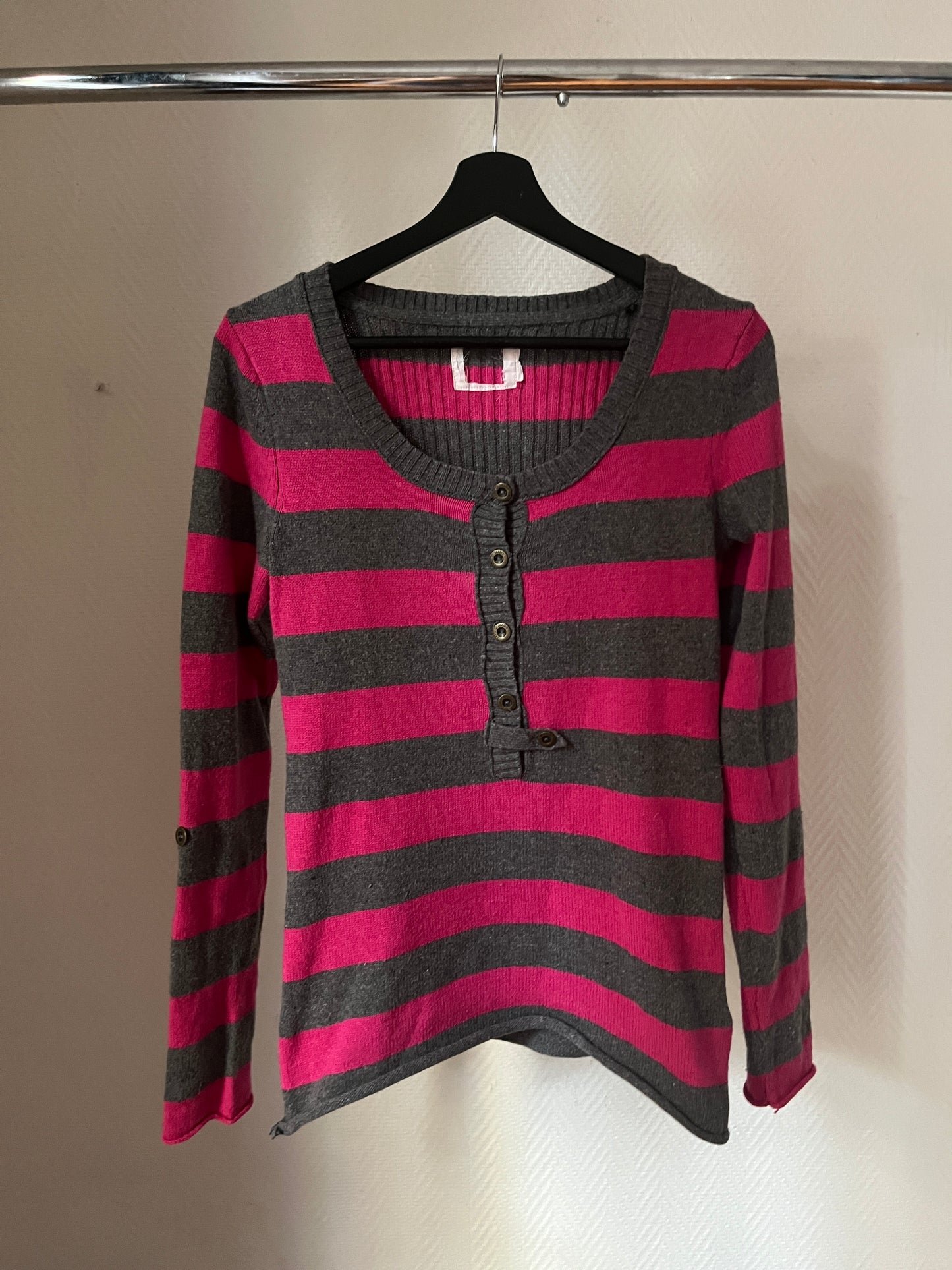Vintage striped pull over