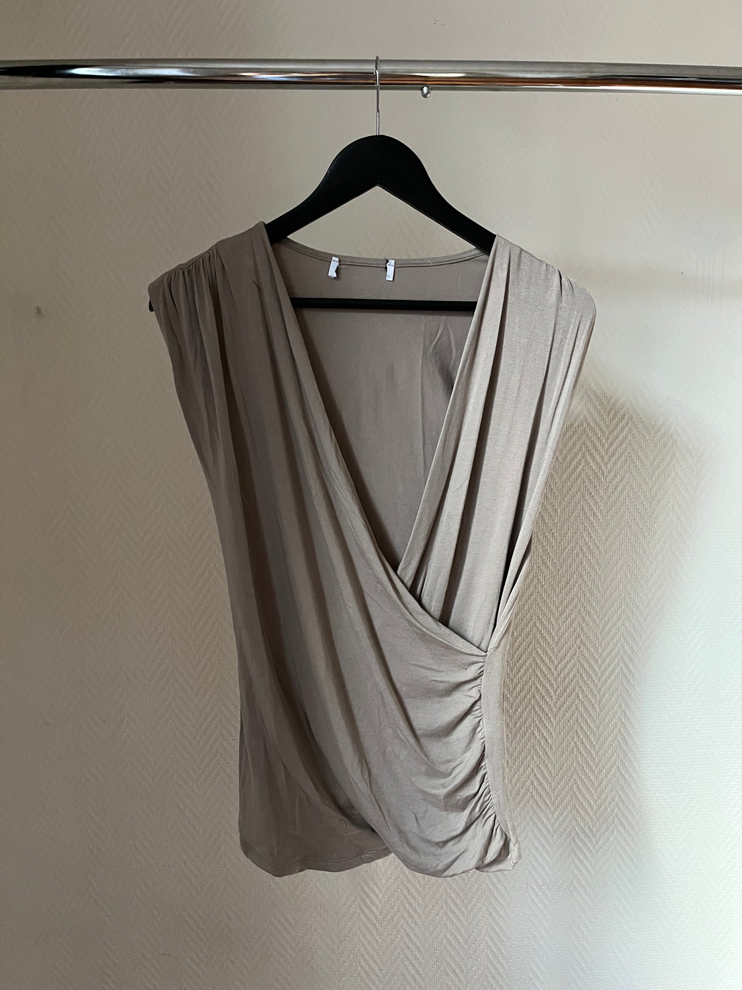 Vintage grey low V neck top