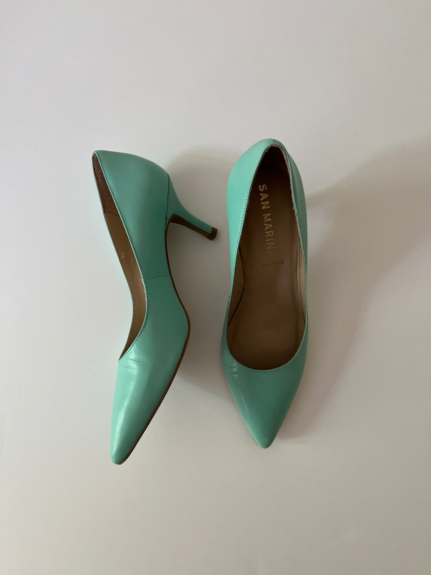 Vintage mint leather heels