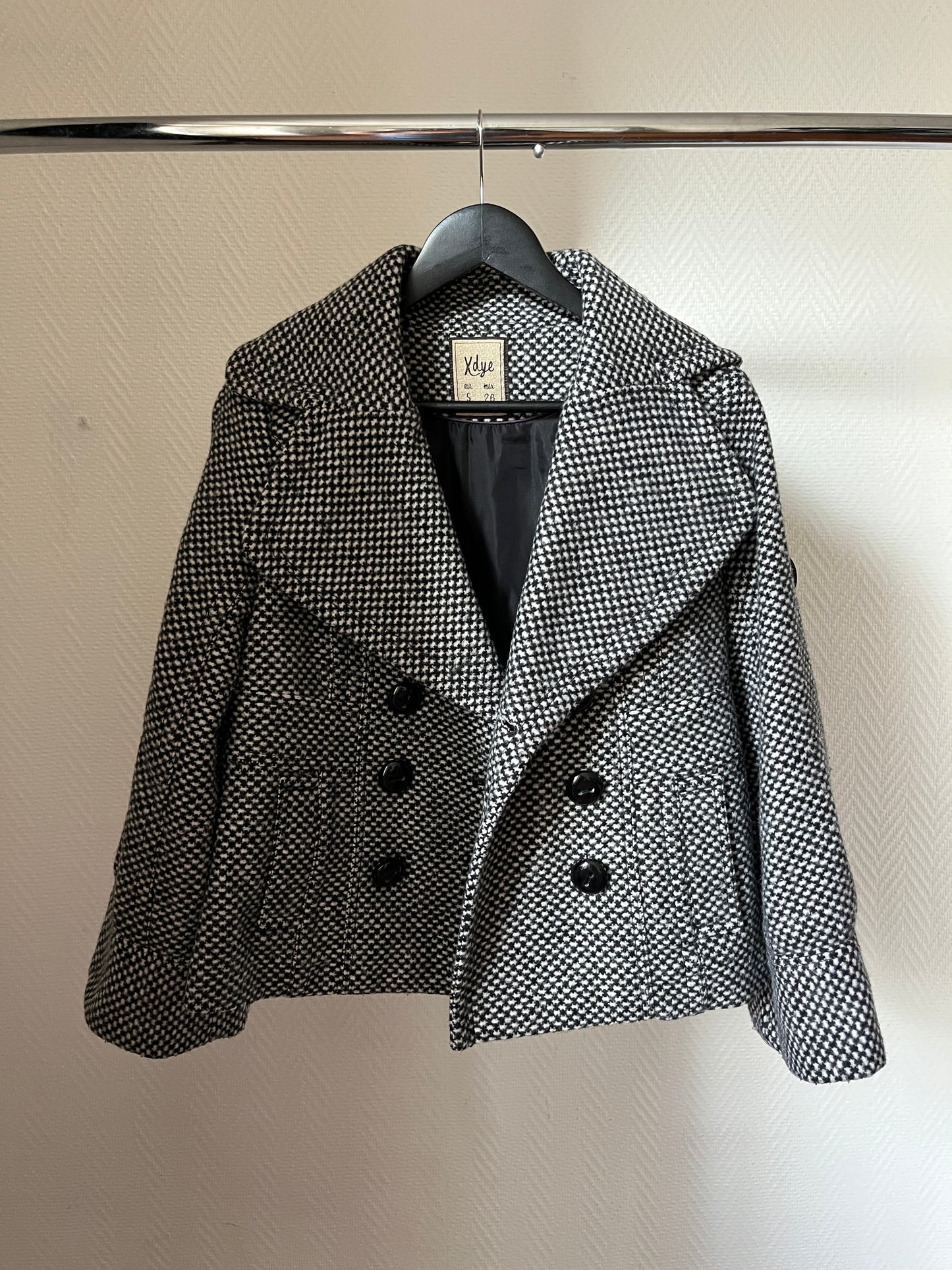 Vintage houndstooth warm trench coat