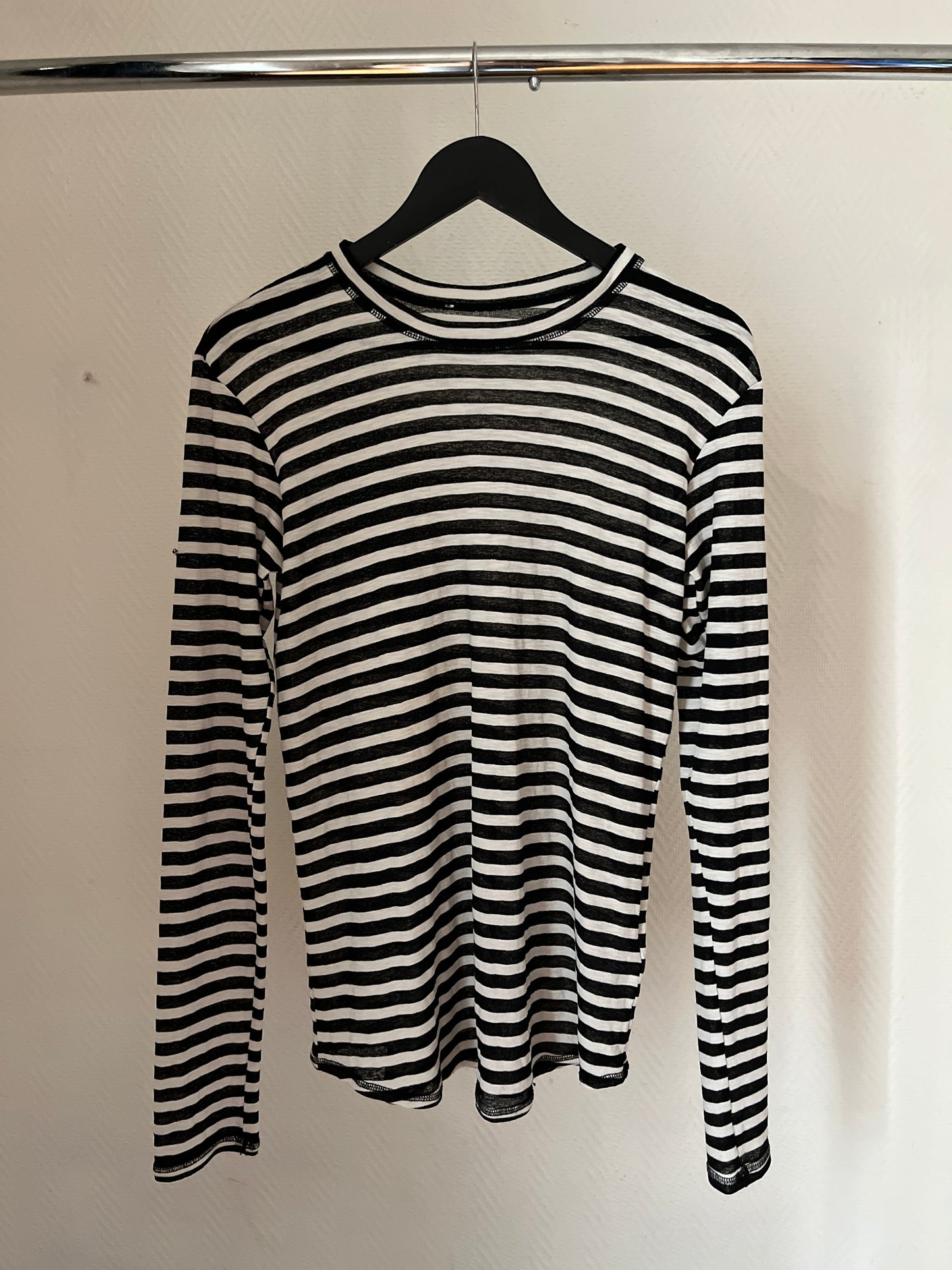 Vintage black & white striped top