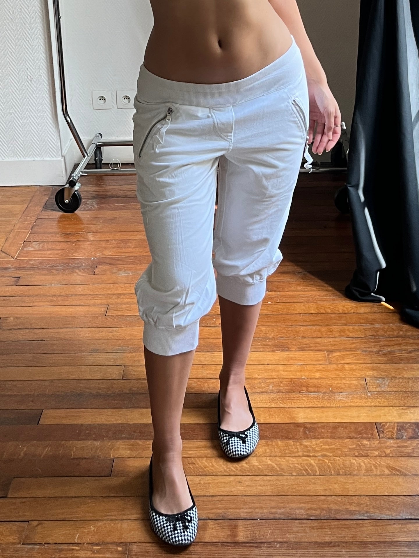 Vintage white sporty capri