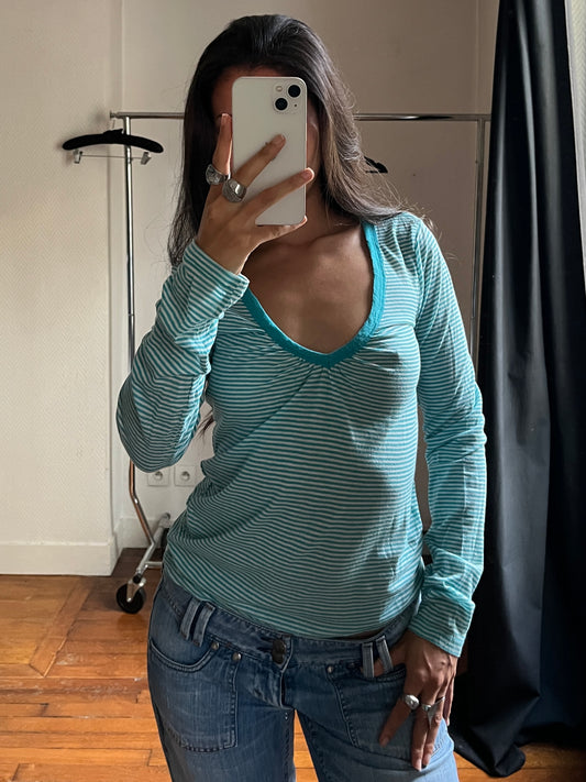 Vintage V neck striped top