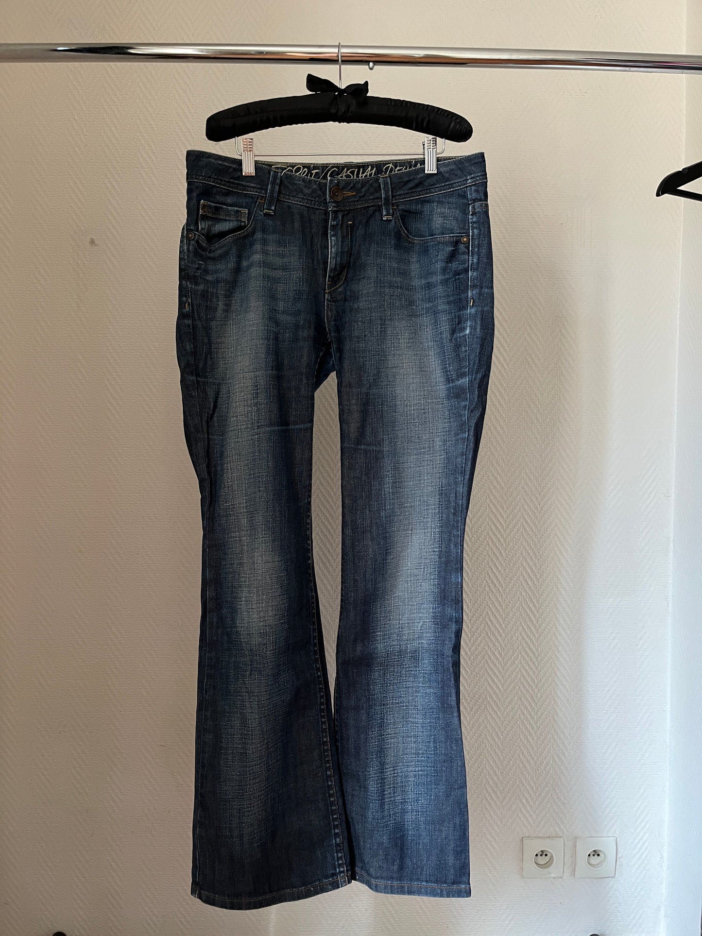 Vintage low raised blue jeans