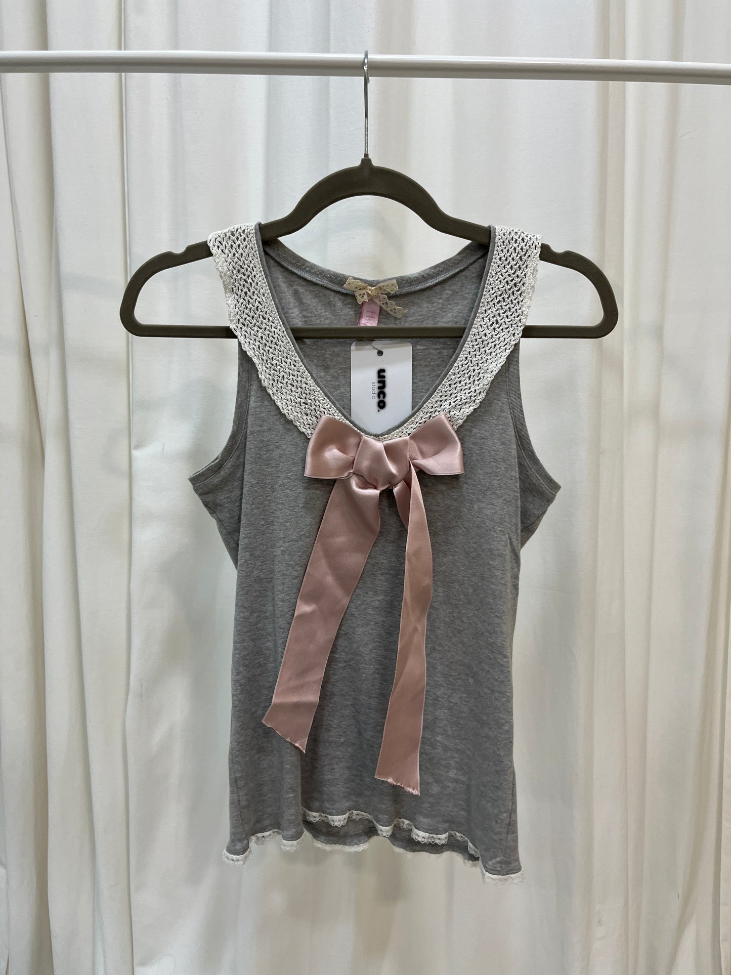 Vintage grey bow tie tank top
