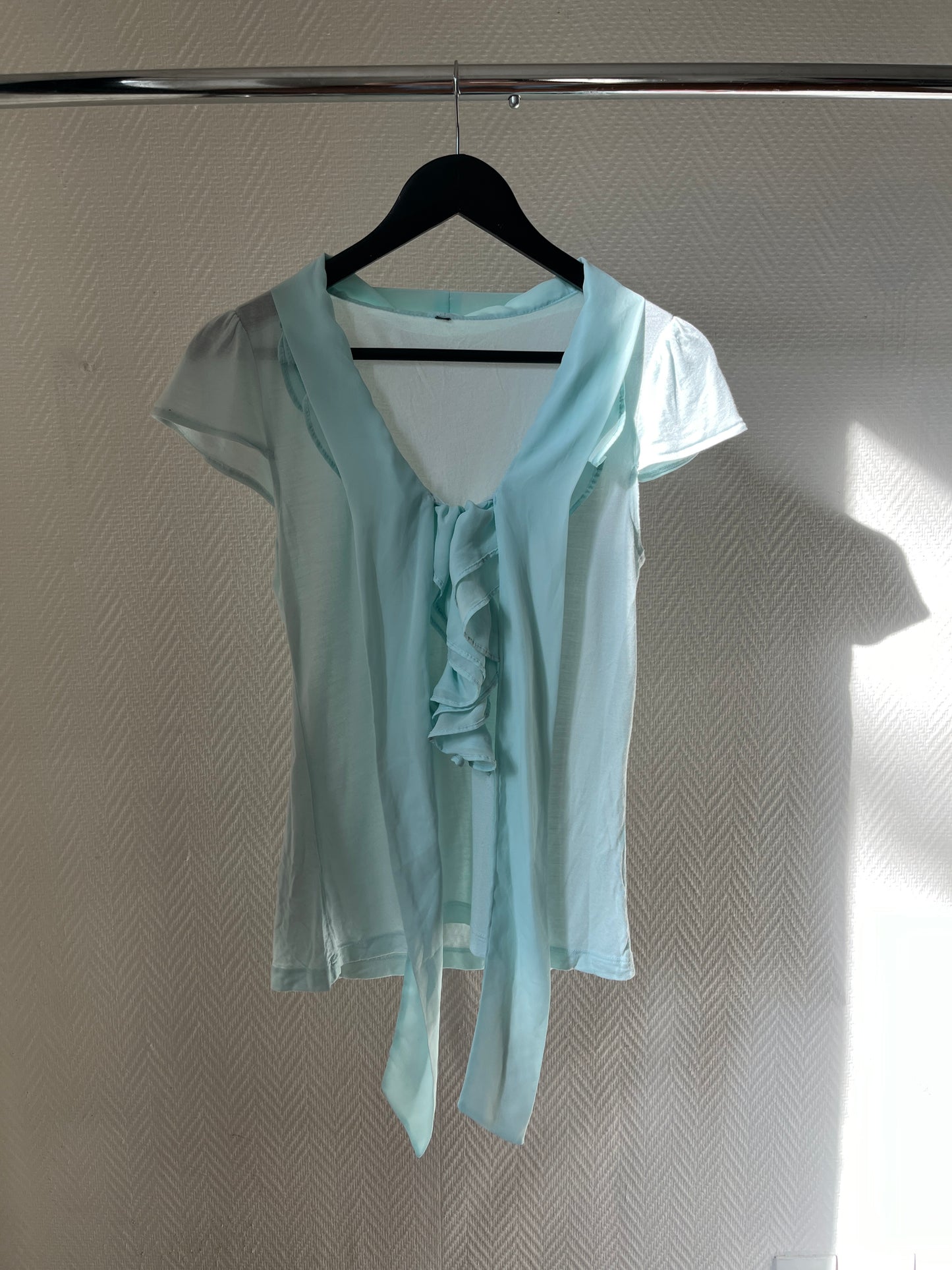 Vintage ruched light blue top