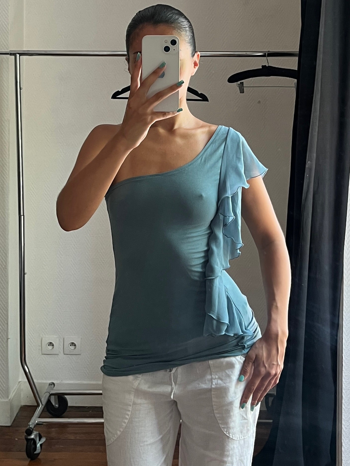 Vintage asymmetrical blue ruffled top