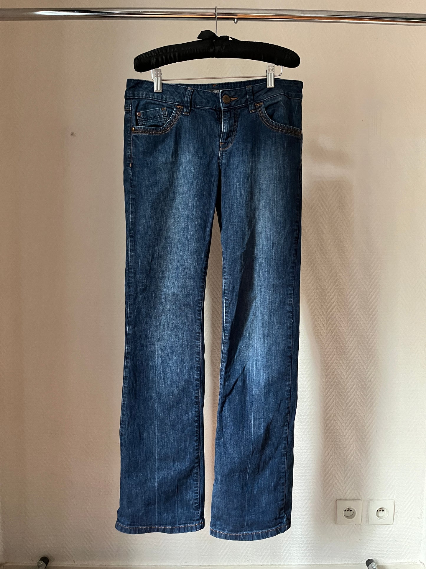 Vintage low raised dark blue jeans