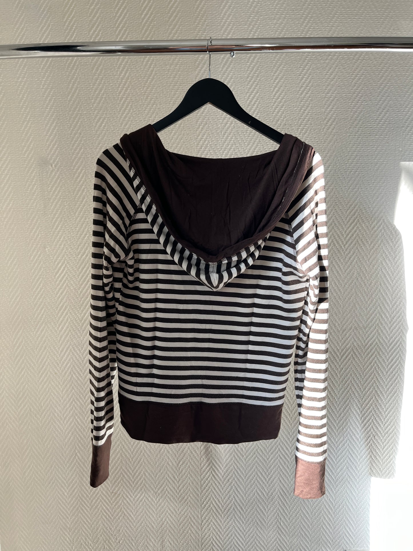 Vintage stripped hooded pull over