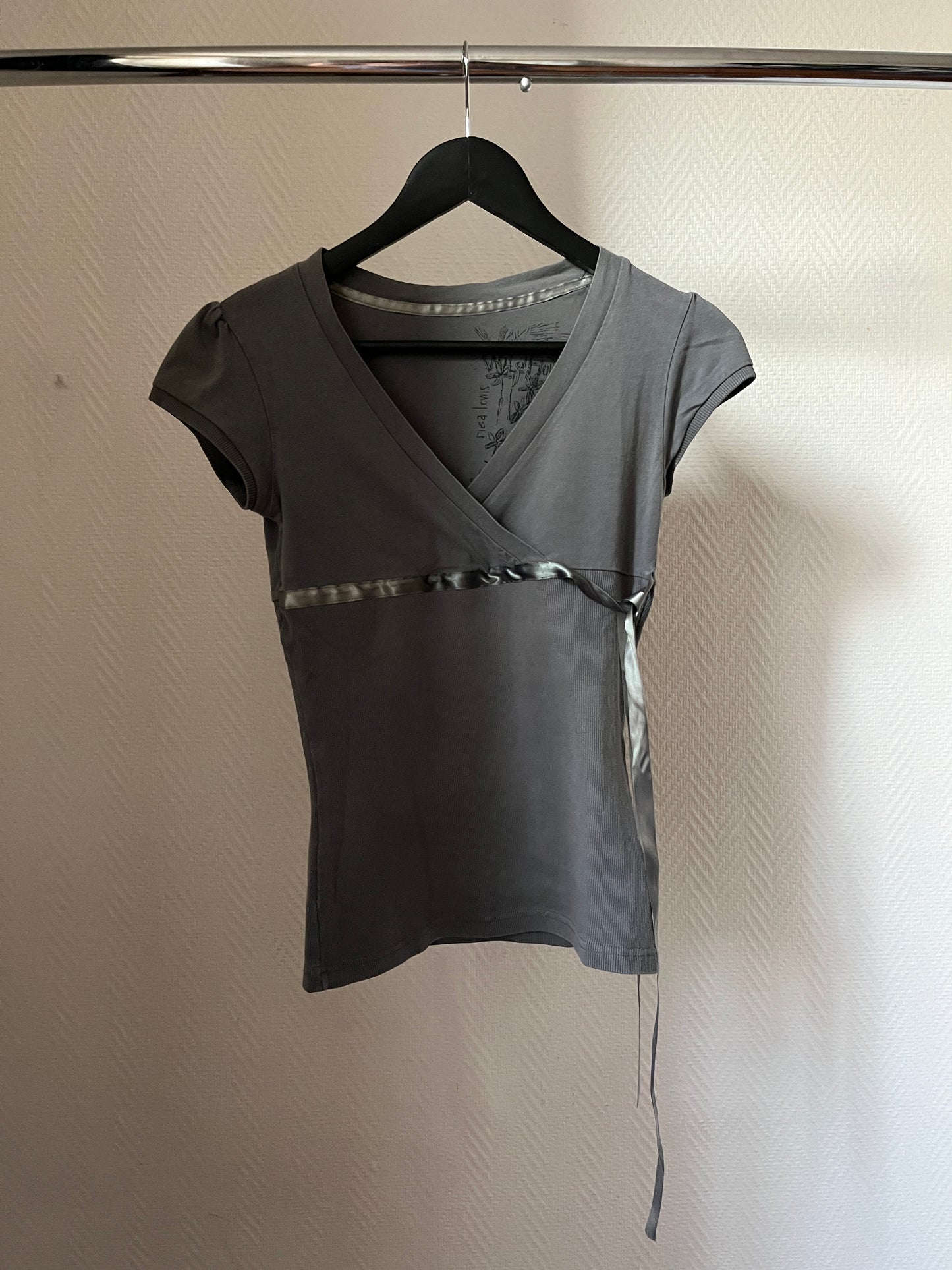Vintage satin ribbon top