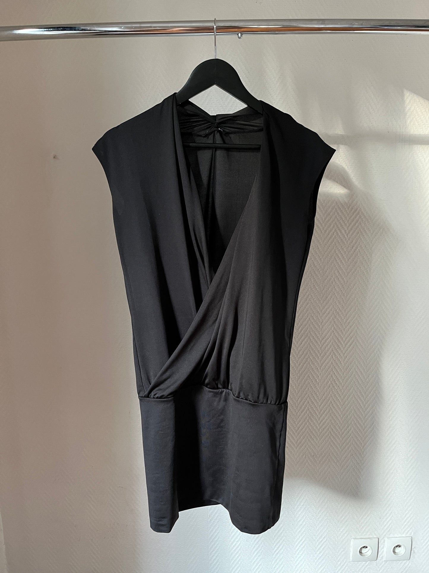 Vintage V neck draped dress
