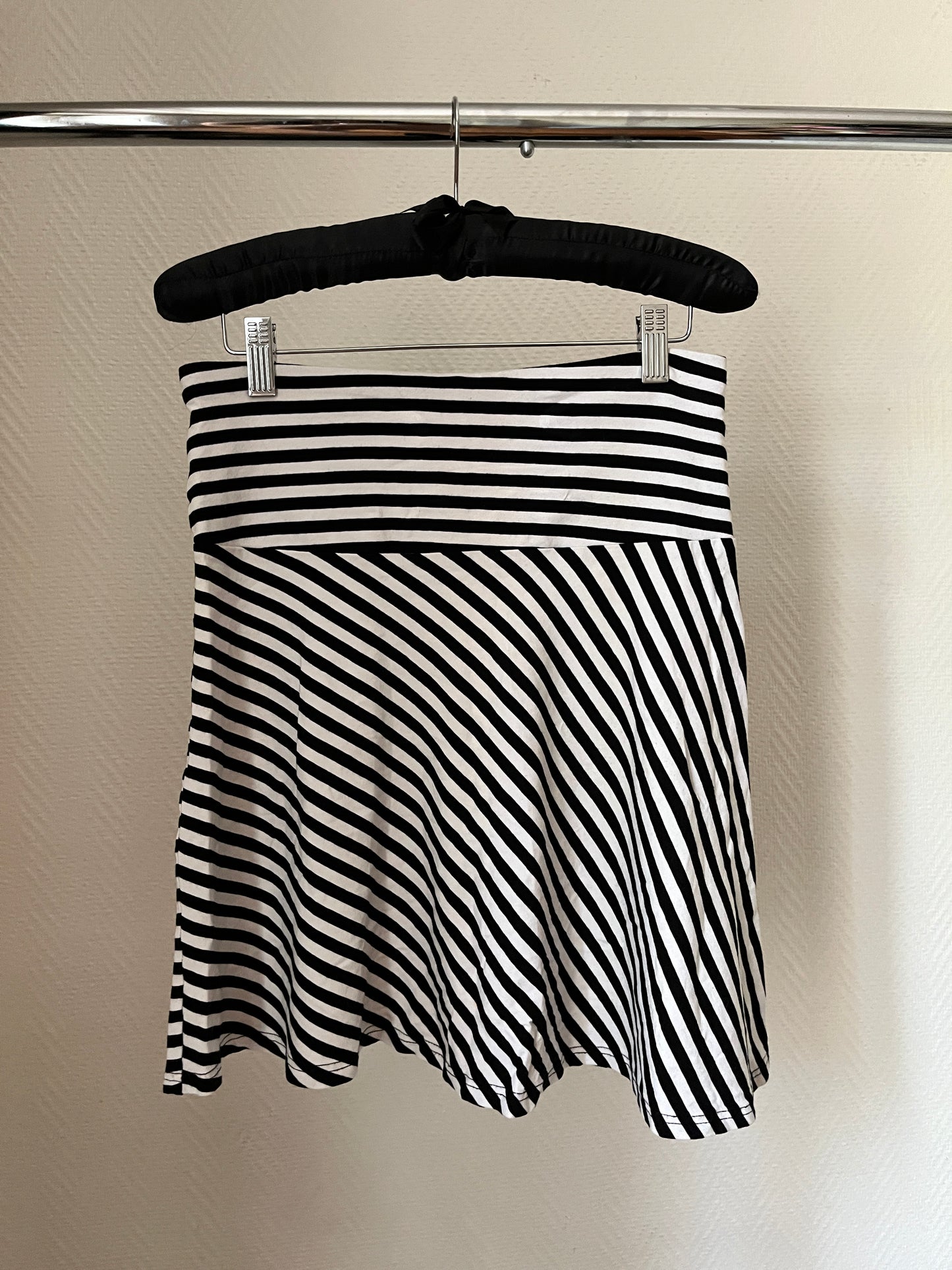 Vintage stripped low raised midi skirt