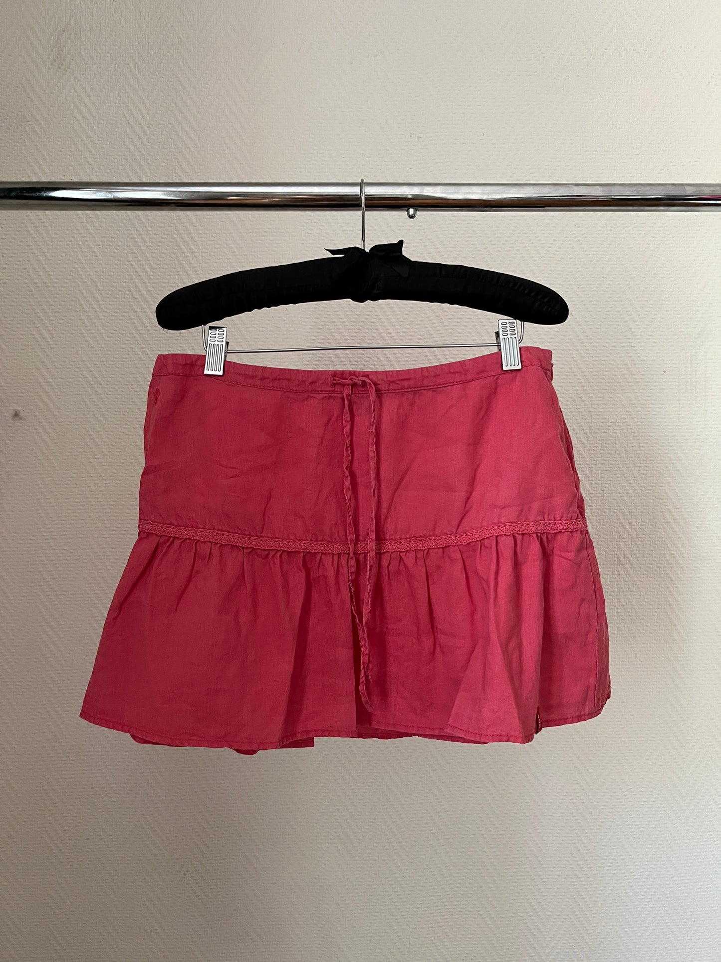 Vintage pink short skirt