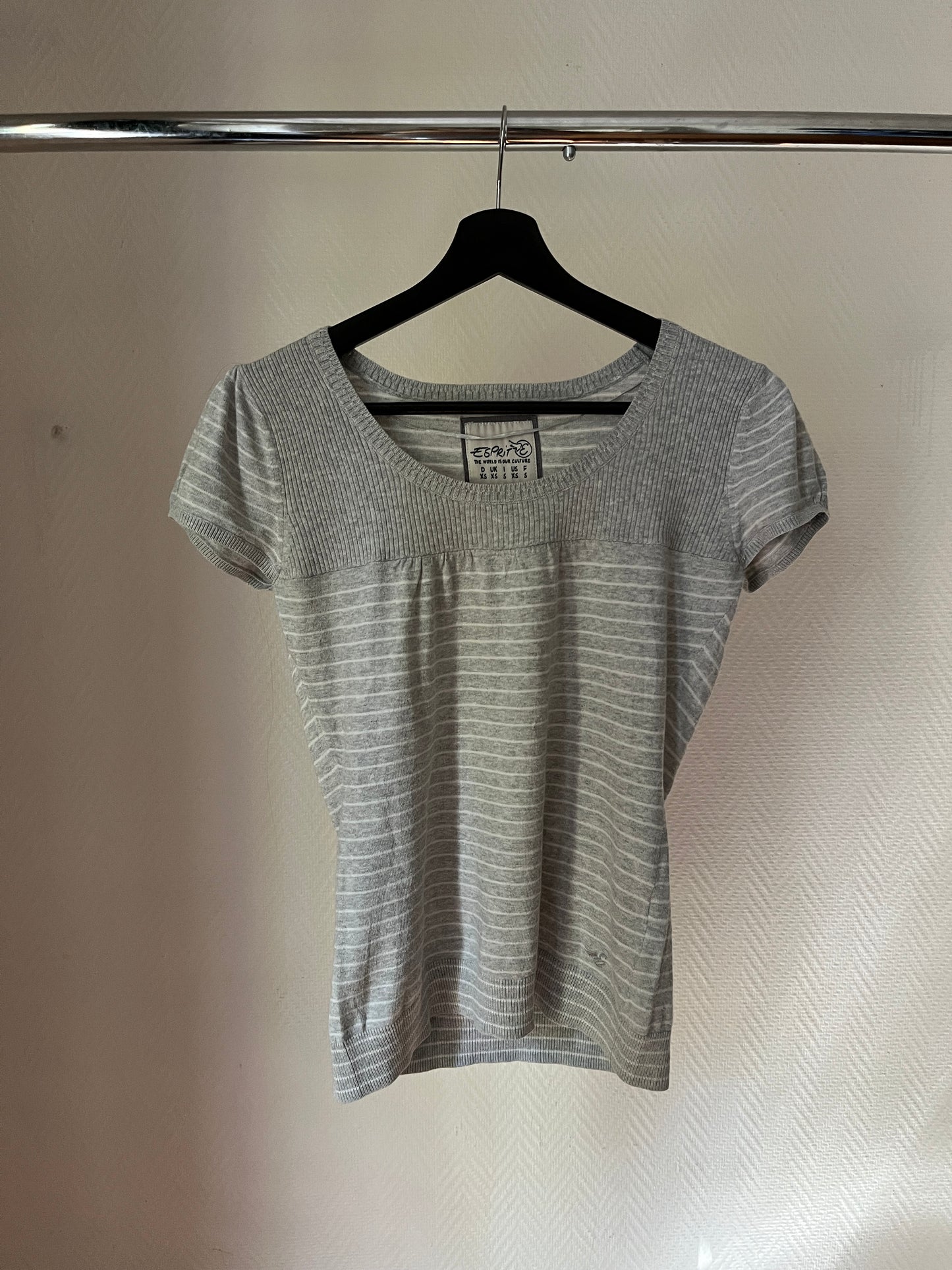 Vintage grey striped knitted top