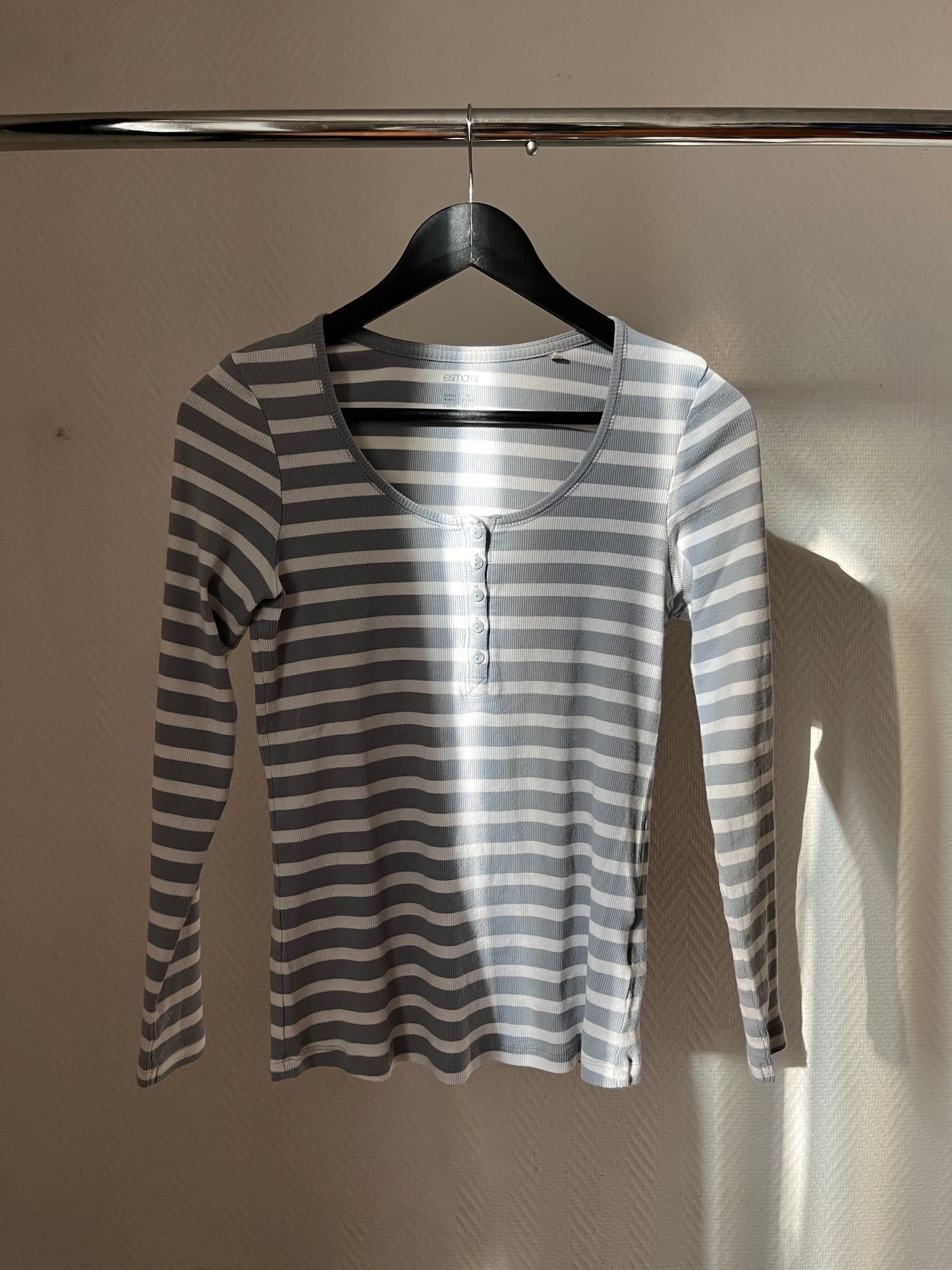Vintage striped buttoned top