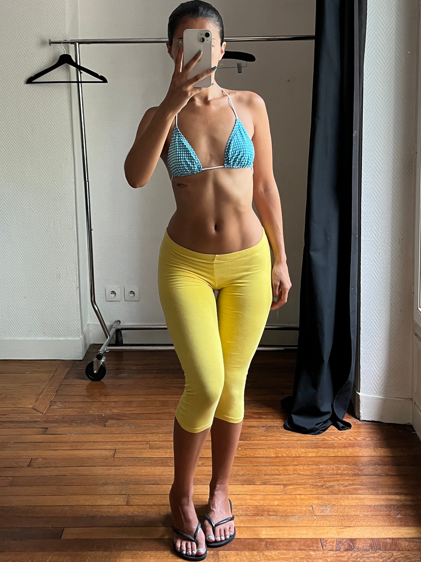 Vintage yellow capri pants