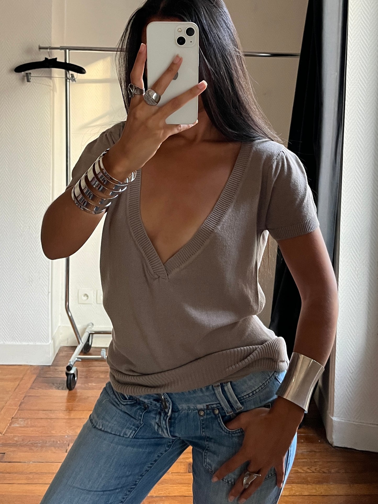 Vintage low V neck knitted top