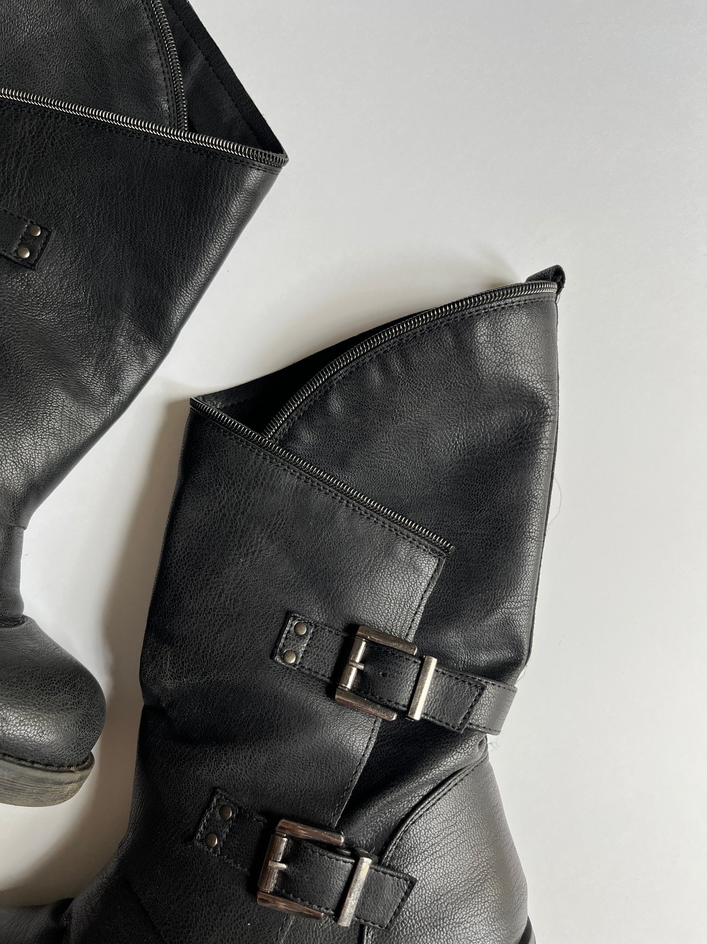 Vintage belted boots