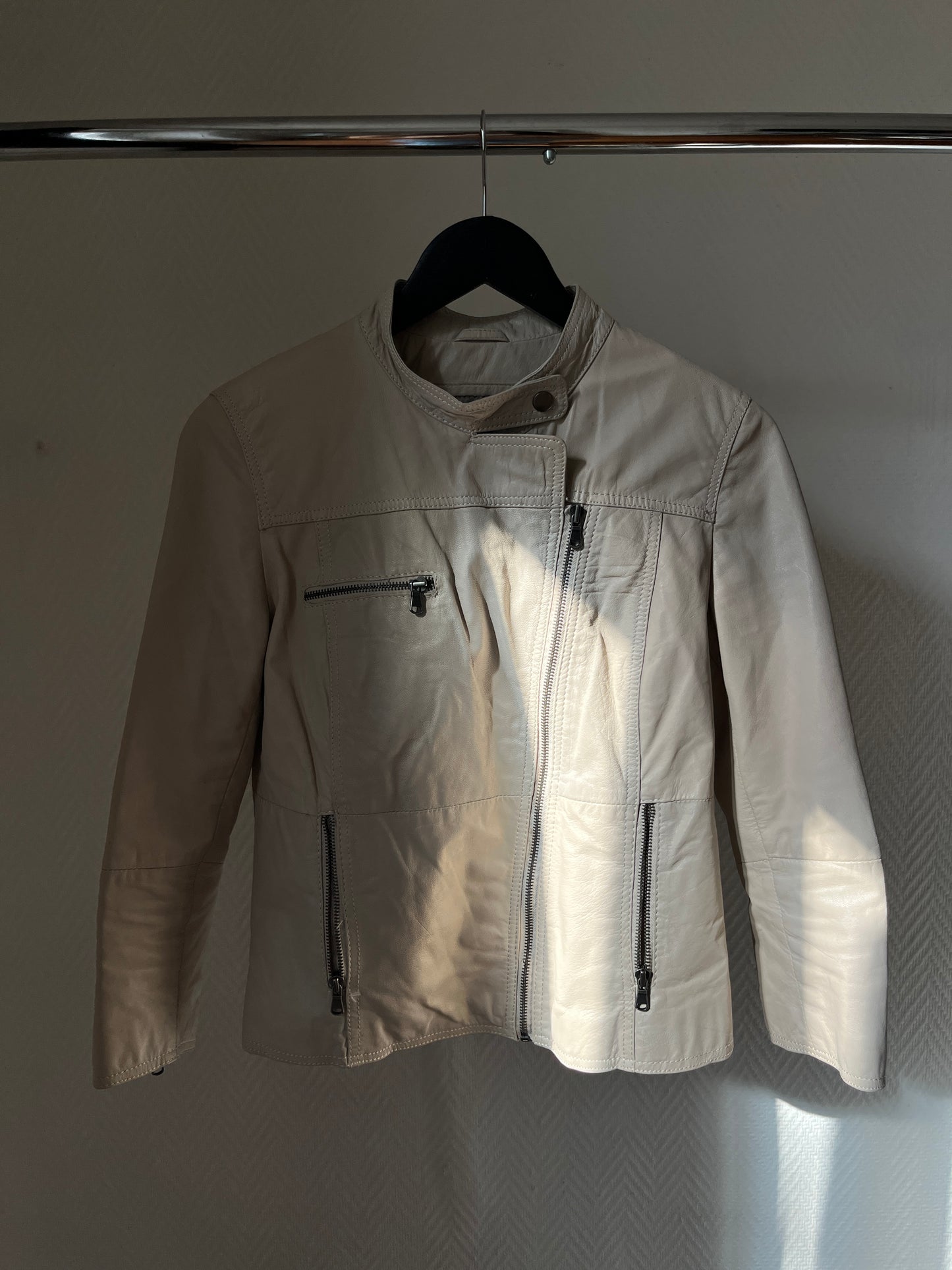 Vintage beige leather 3/4 jacket