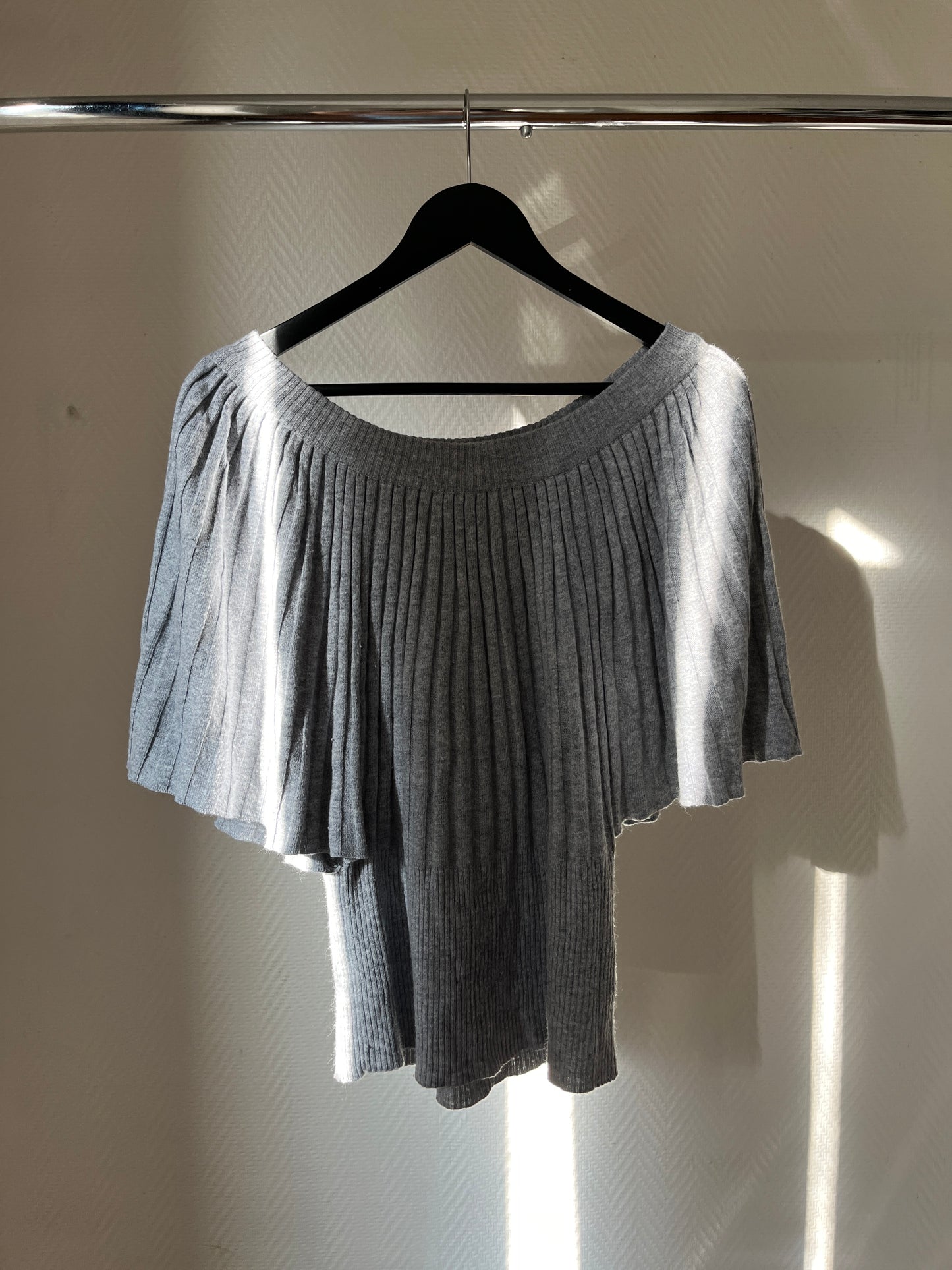Vintage batwing grey knitted top