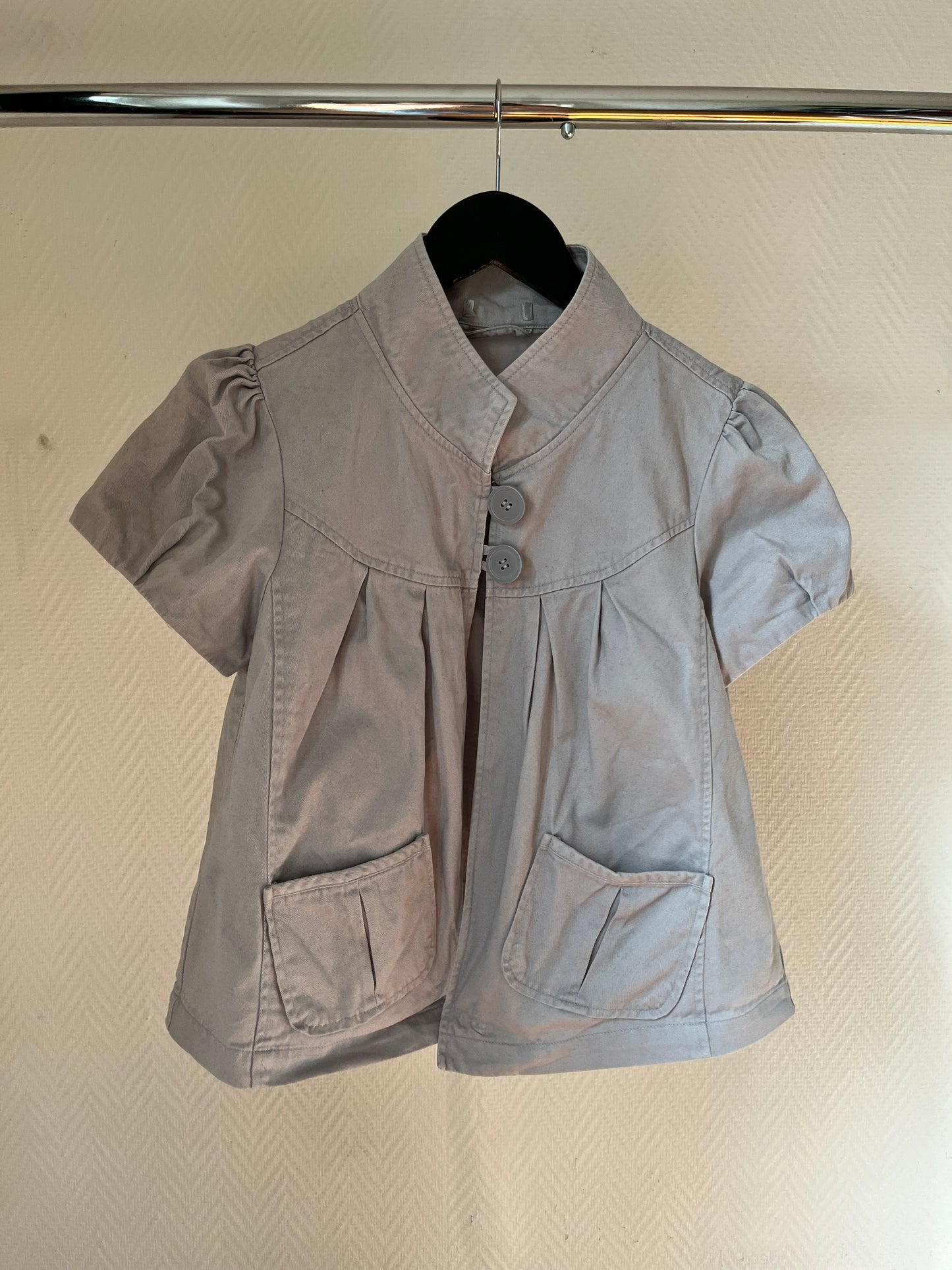 Vintage short sleeve buttoned jacket