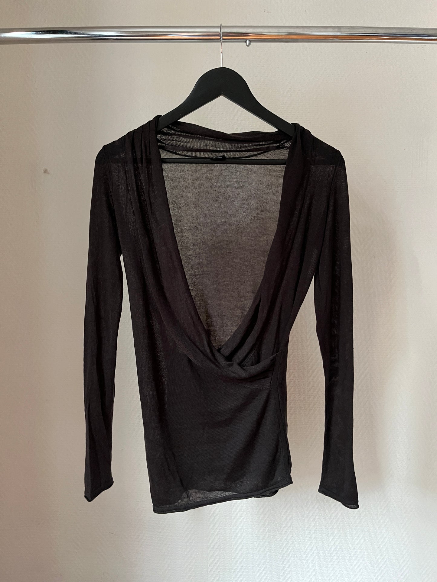 Vintage low neck top