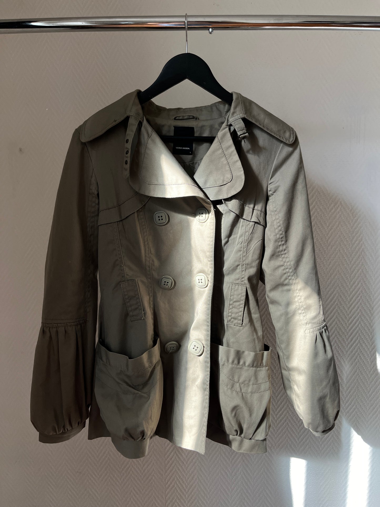 Vintage light khaki trench coat
